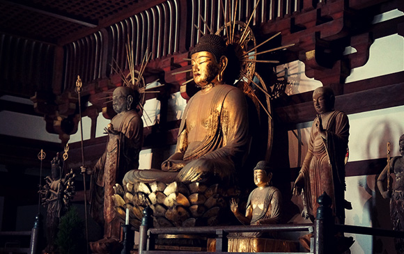 many beautiful Buddhist statues
